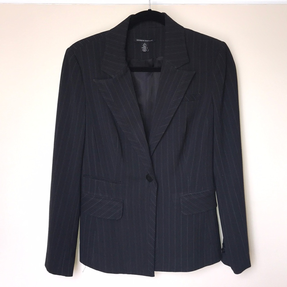 Kenneth Cole Suit Set !WOMENS!